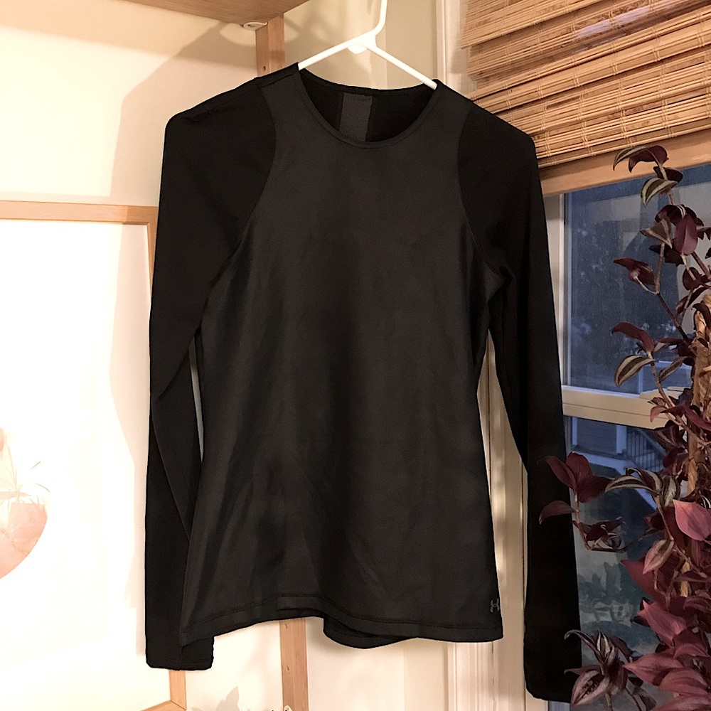 UA Long Sleeve Performance Athletic Top NWOT